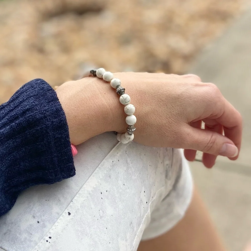 Simply Pure White Magnesite Bracelet